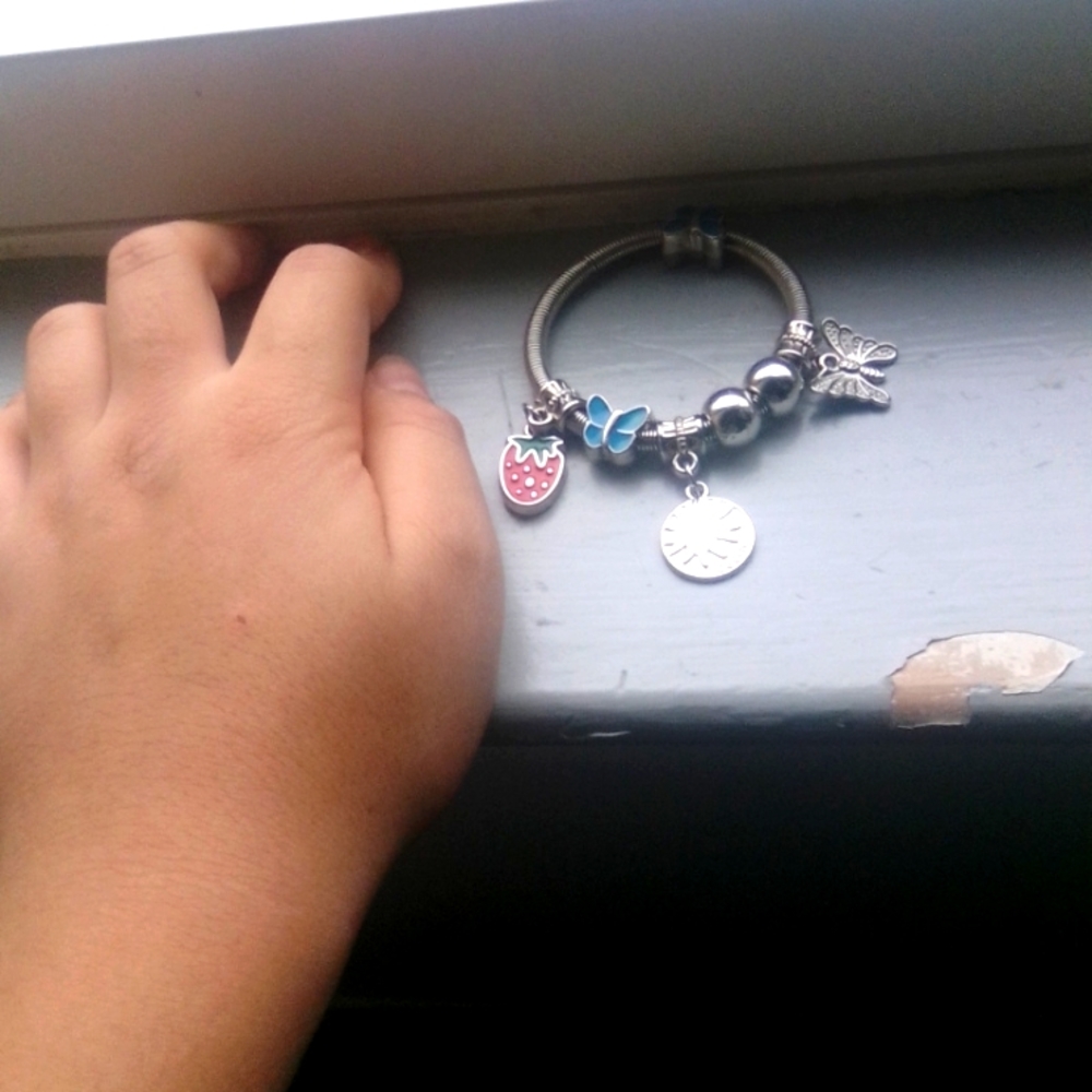 Braclet - Picture 3 of 4